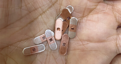 Lô hàng tem được làm bằng dải khảm bạc